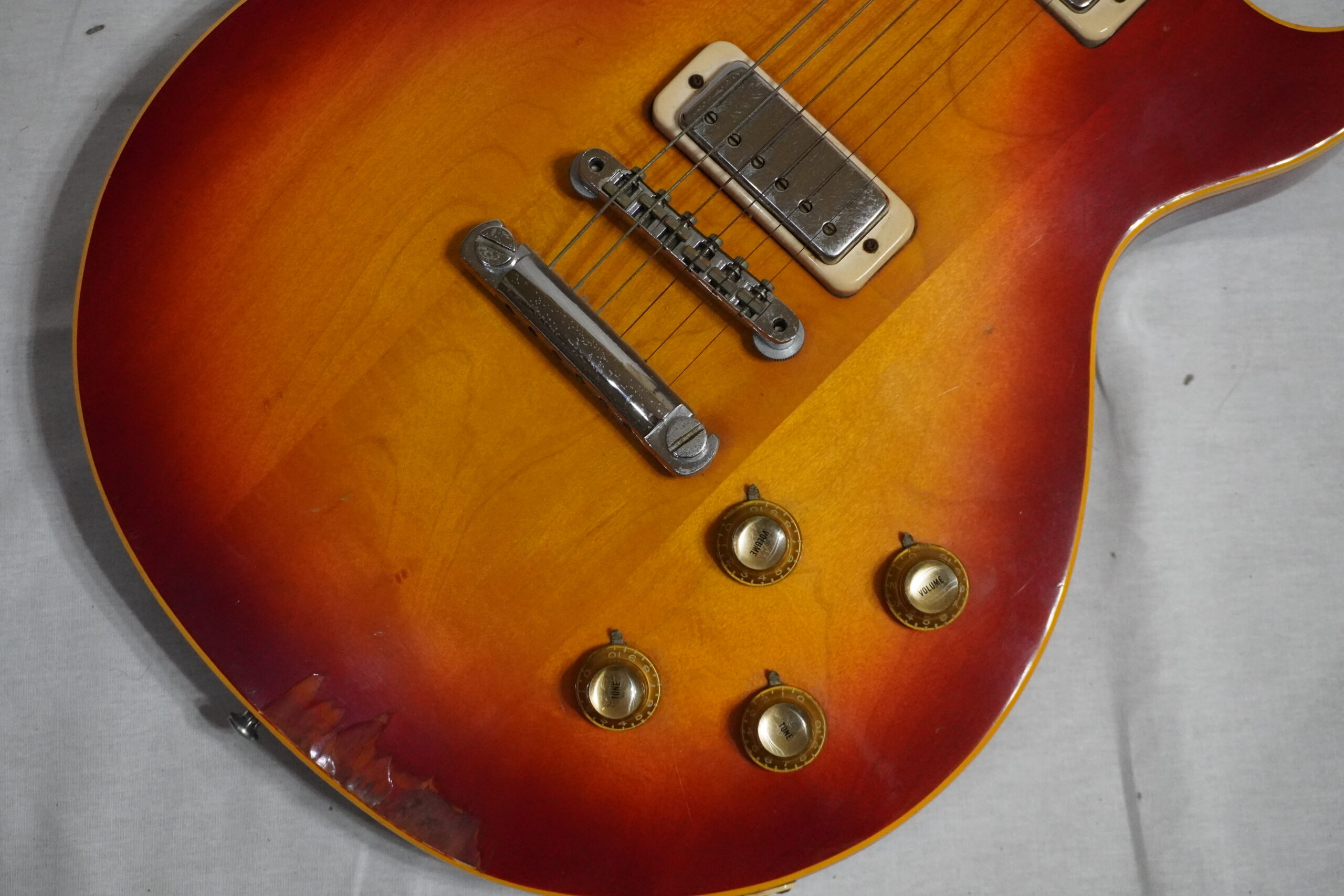 Gibson Les Paul DELUXE 1973年製 - 画像 (3)