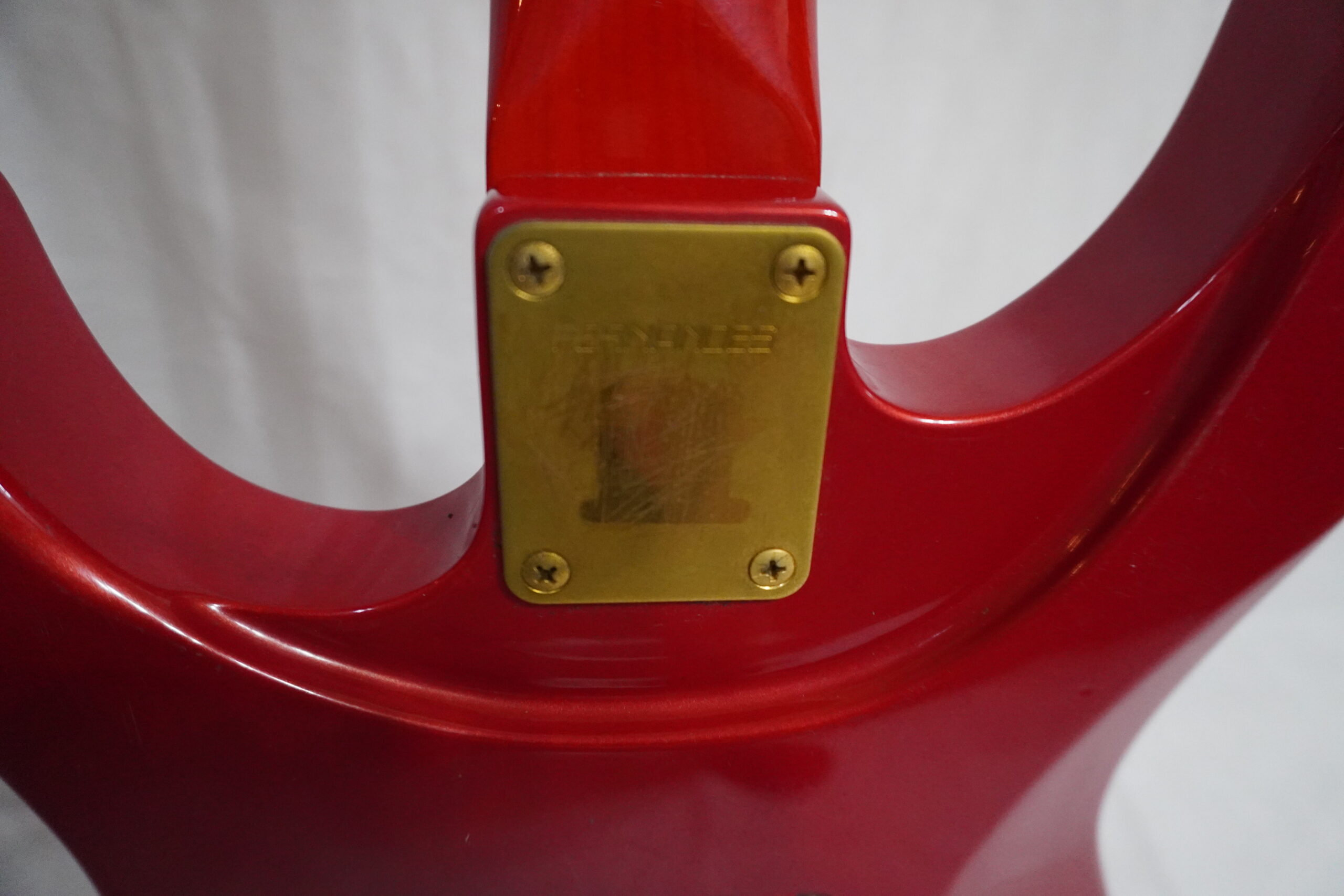 Fernandes ラルクアンシェル KENモデル 赤色 - 画像 (4)