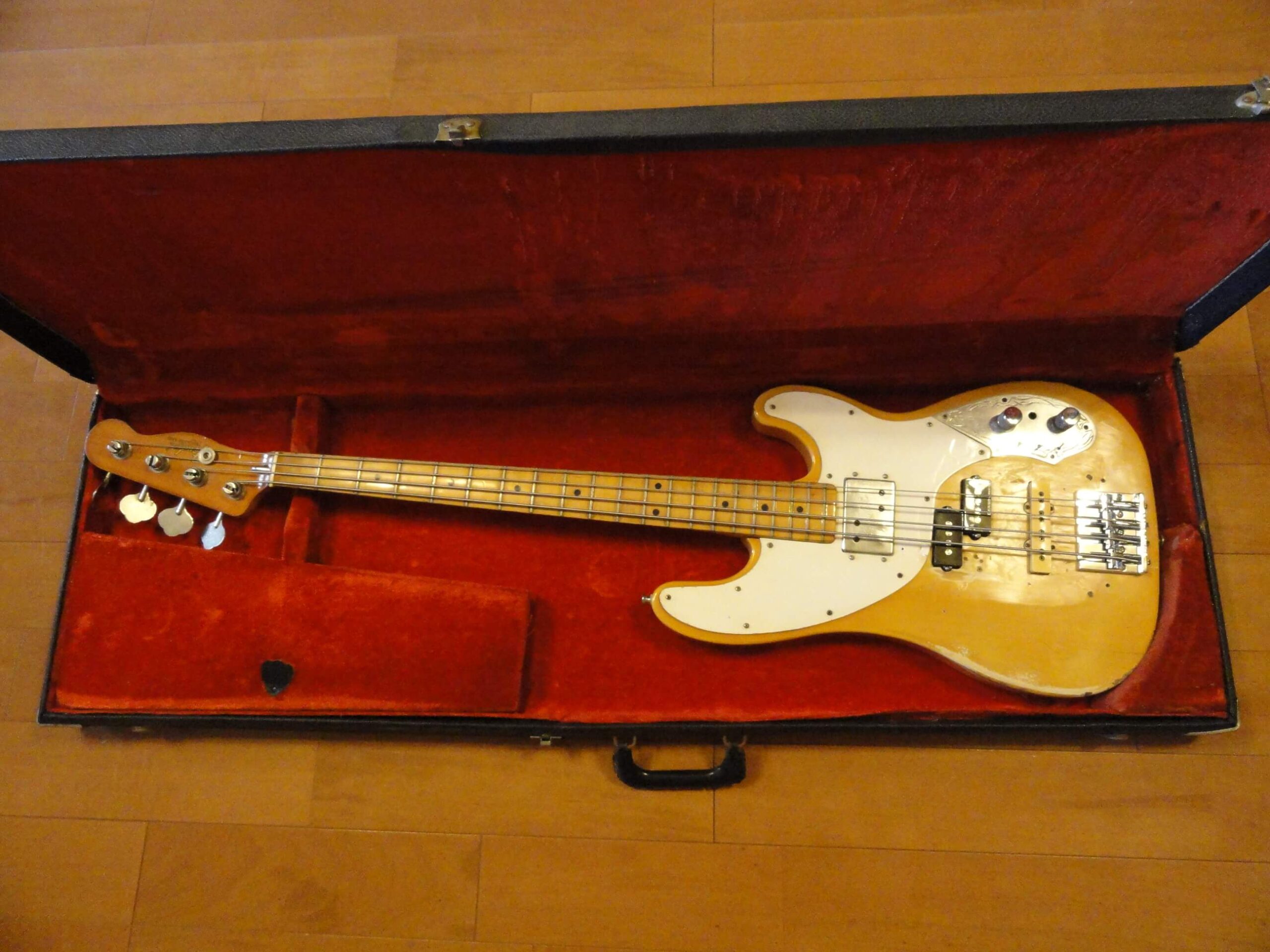 Fender Telecaster Bass 1973年製 - 画像 (2)