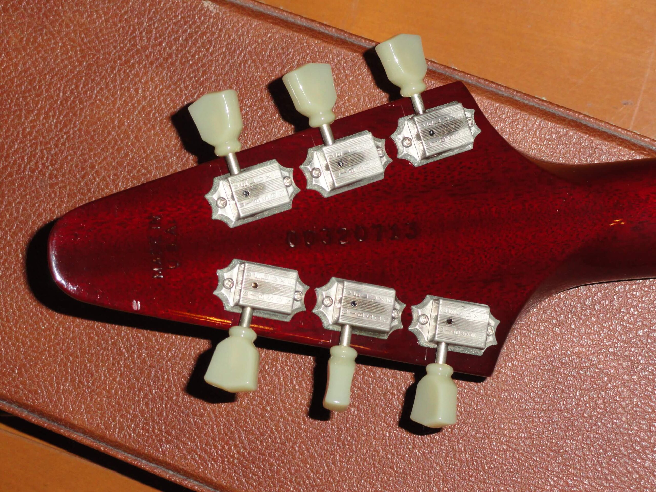 Gibson FlyingV 67’ reissue 2000年製 - 画像 (2)
